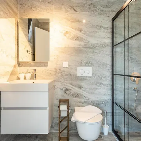 Exclusive Paradise 3 *